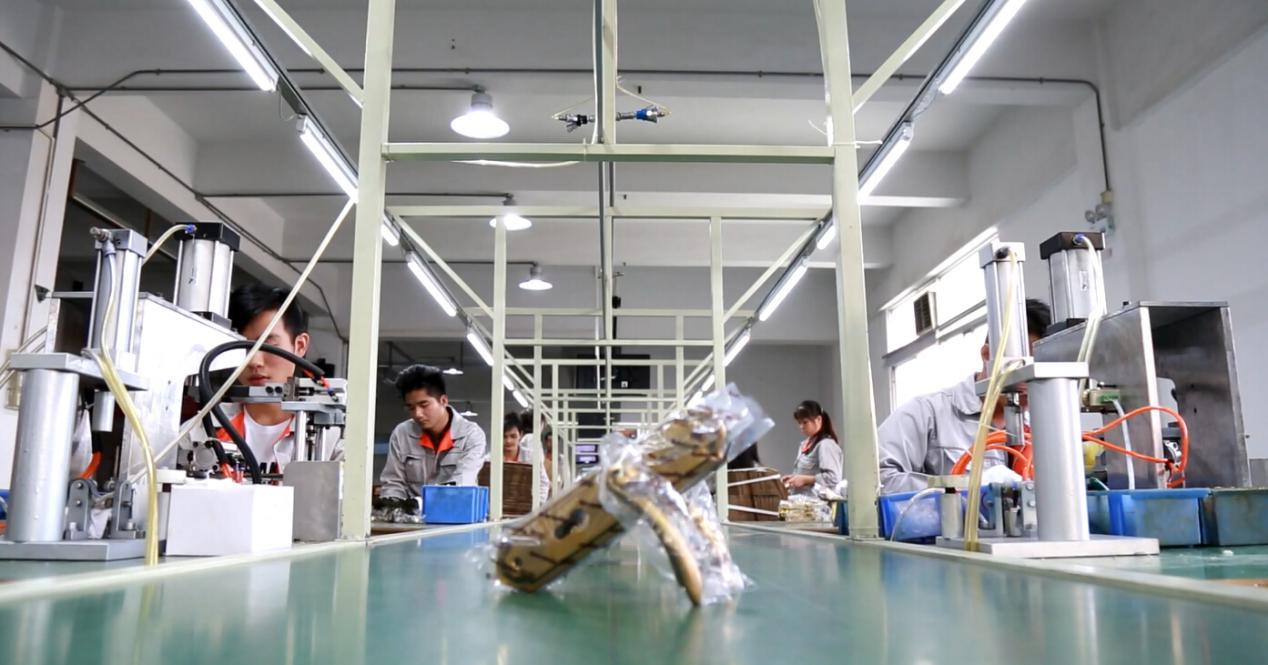 把脈狮扑：從五金到安全門鎖 靠三招鎖牢新生代消費者