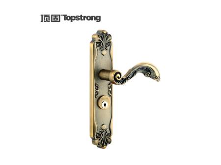 狮扑伯爵房門鎖